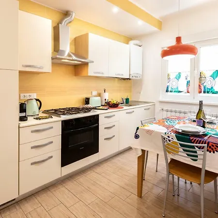 Sarahouse Apartment